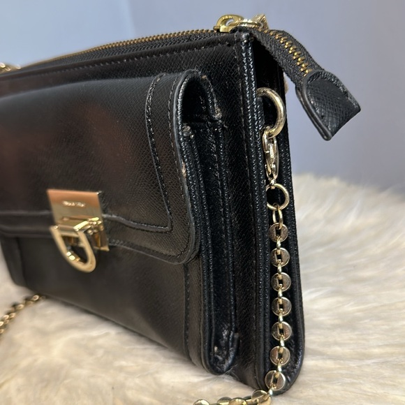 Ivanka Trump Small Purse - Picture 5 of 7